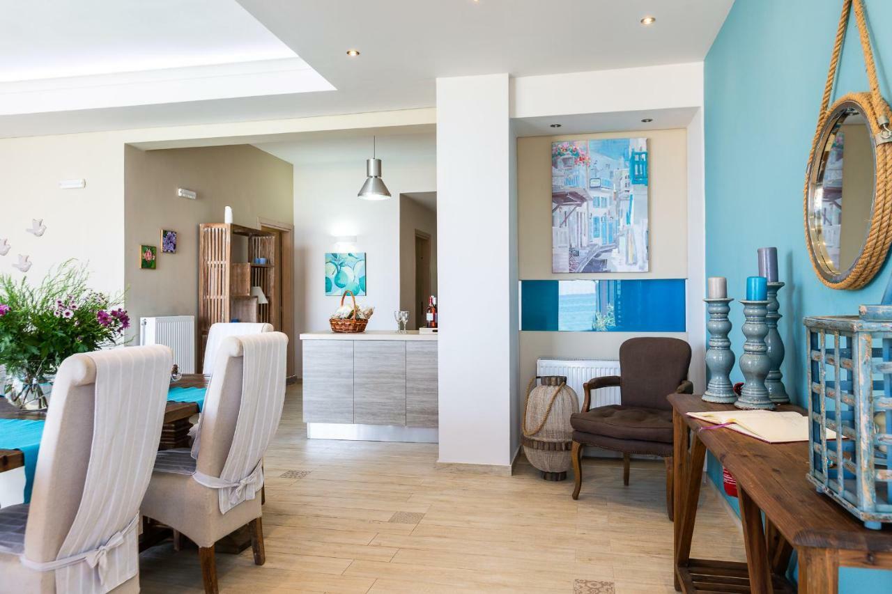 Villa Iris Luxury Beach Front Residence With Pool & Bbq, By Thinkvilla Rethymno (Crete)